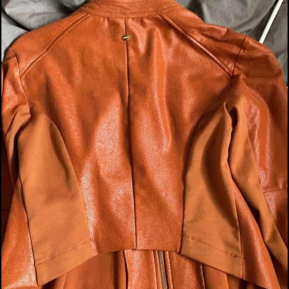 Guess Faux Leather Cropped Jacket - Picture 4 of 4